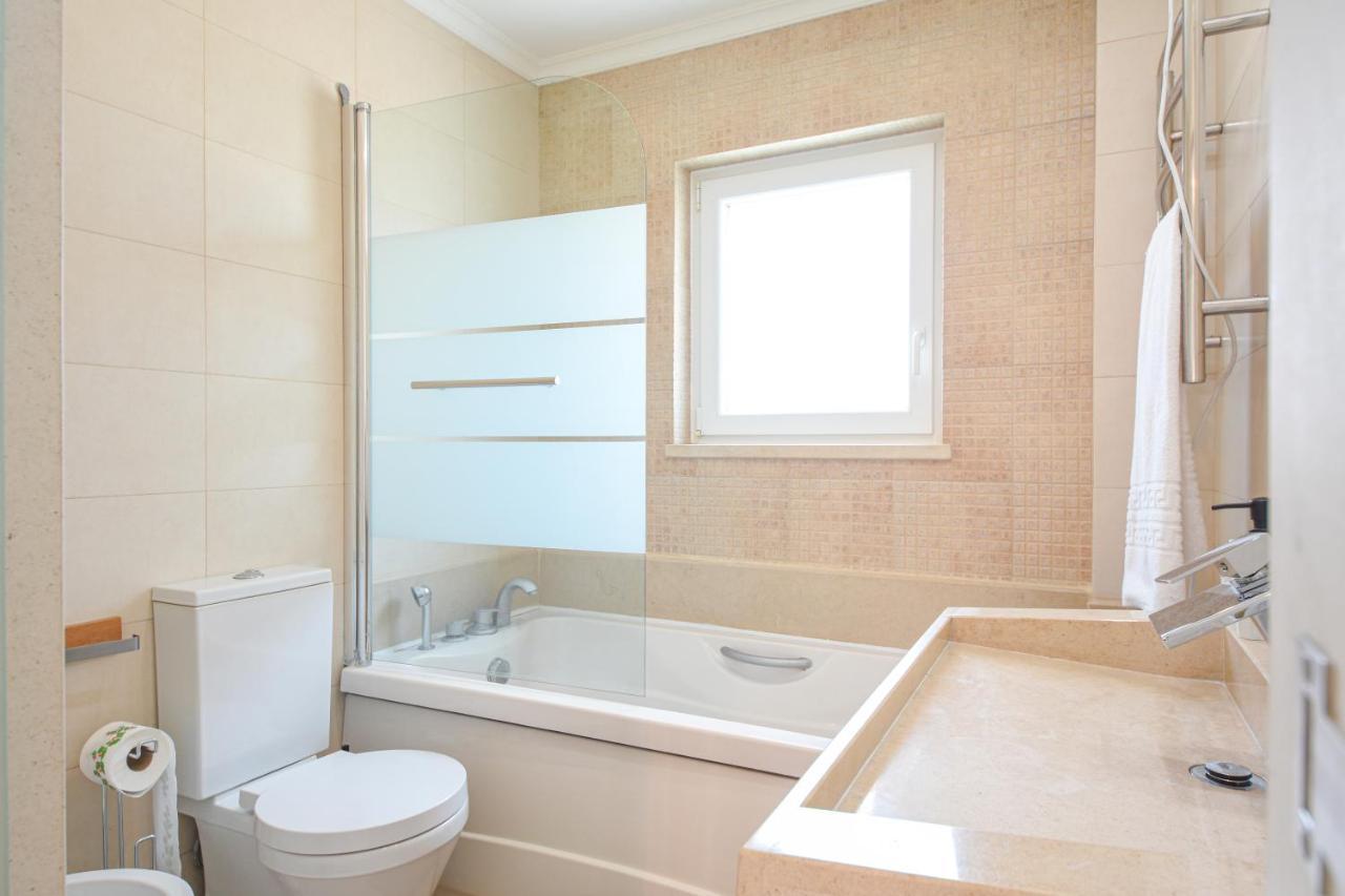Aroeira Villa With Heated Pool By Golf Course, Beach And Lisbon Exteriér fotografie