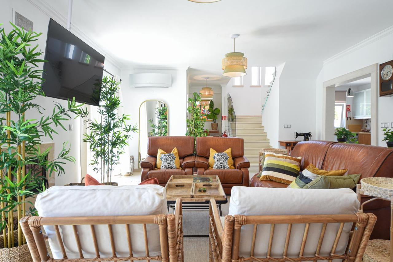 Aroeira Villa With Heated Pool By Golf Course, Beach And Lisbon Exteriér fotografie