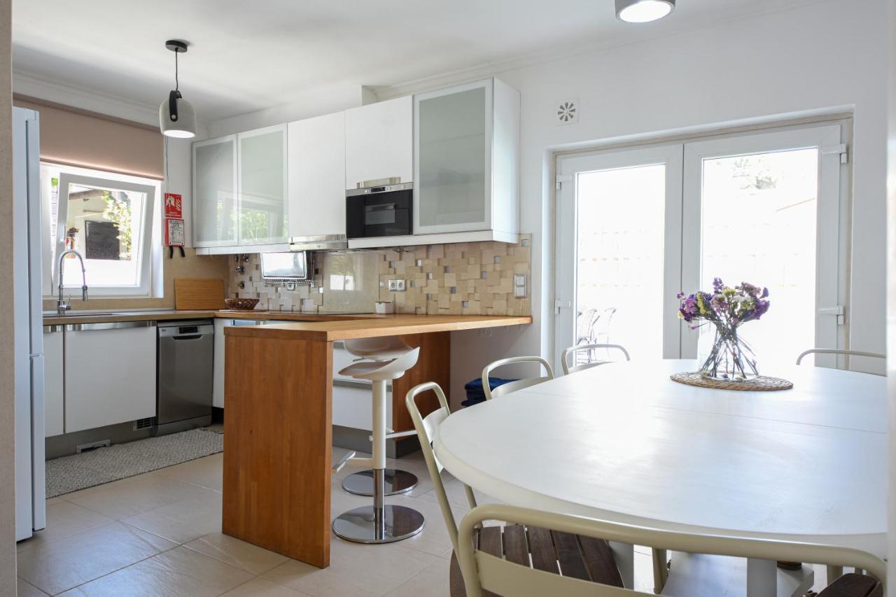 Aroeira Villa With Heated Pool By Golf Course, Beach And Lisbon Exteriér fotografie