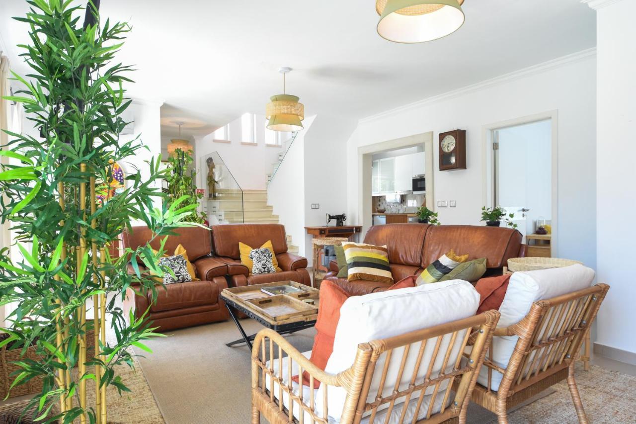Aroeira Villa With Heated Pool By Golf Course, Beach And Lisbon Exteriér fotografie